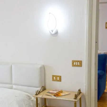 Liberty House 스트레사