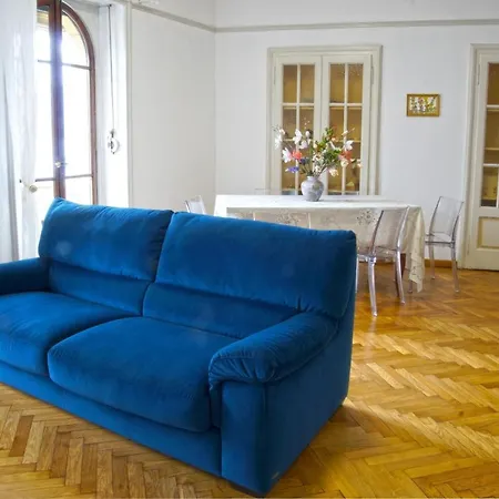 Liberty House 아파트