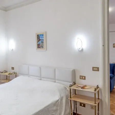 아파트 Liberty House