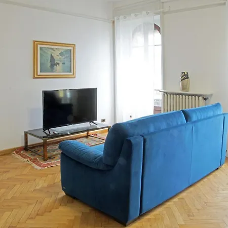 아파트 Liberty House *