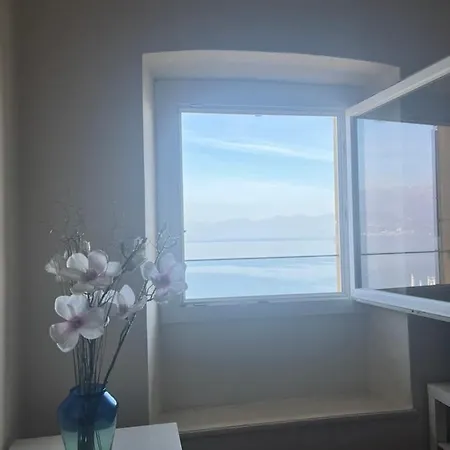 Liberty House 아파트 스트레사