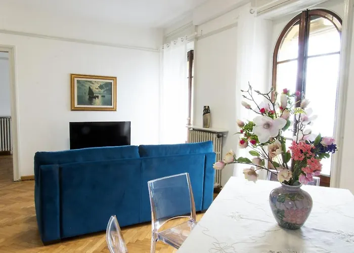 Liberty House Стреза