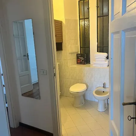 Liberty House Lägenhet Stresa